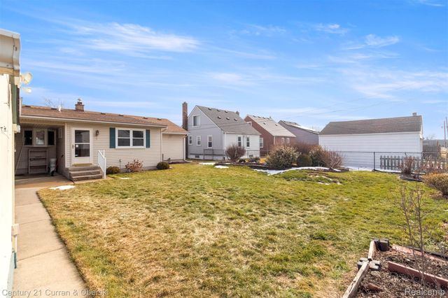 19531 Wood Street, Melvindale, MI 48122