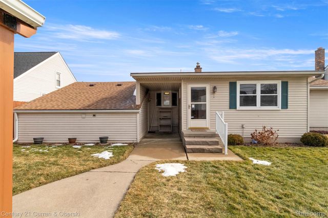 19531 Wood Street, Melvindale, MI 48122