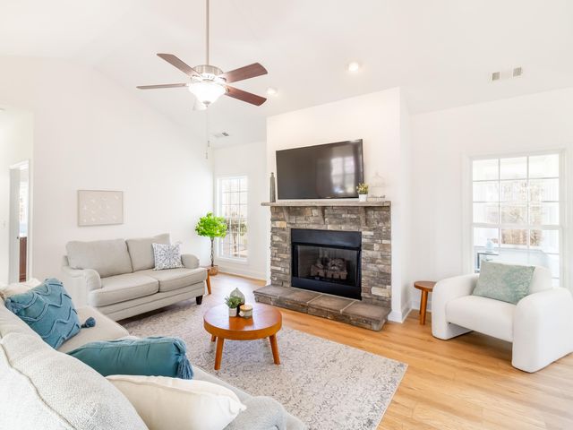 54 Woodall Road, Greenville, SC 29617