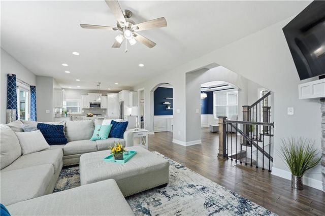 18933 W 168th Street, Olathe, KS 66062