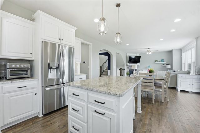 18933 W 168th Street, Olathe, KS 66062