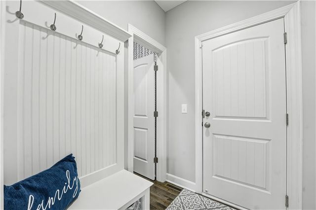 18933 W 168th Street, Olathe, KS 66062