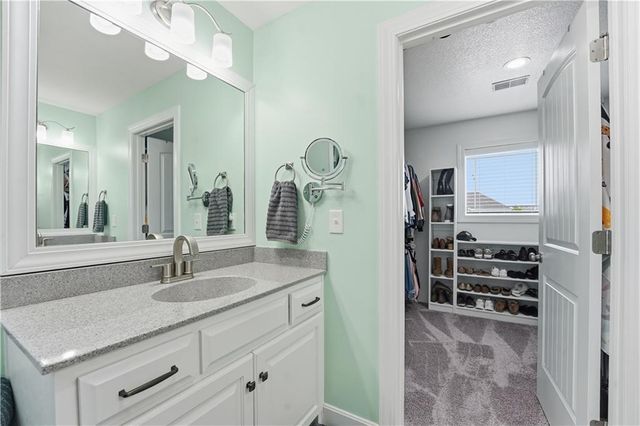 18933 W 168th Street, Olathe, KS 66062