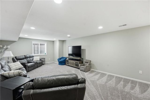 18933 W 168th Street, Olathe, KS 66062