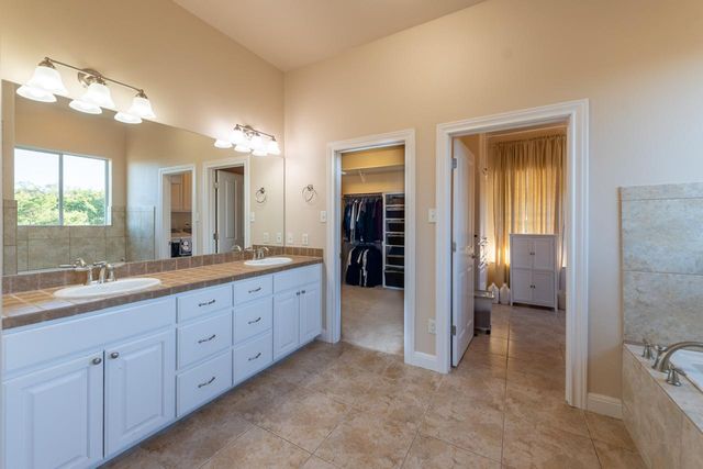 3506 Parliament CV, Lago Vista, TX 78645