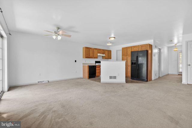 53 CHICKADEE CIR, Leola, PA 17540