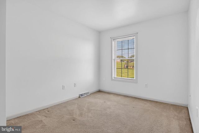 53 CHICKADEE CIR, Leola, PA 17540