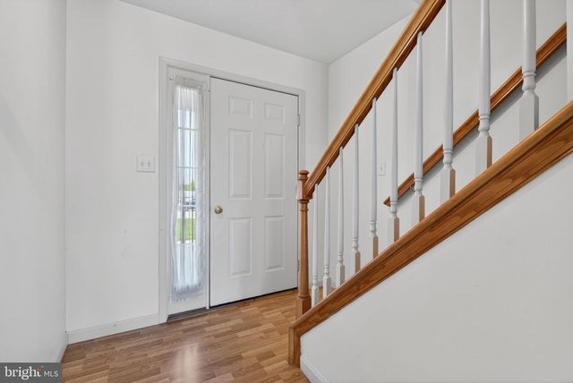 53 CHICKADEE CIR, Leola, PA 17540