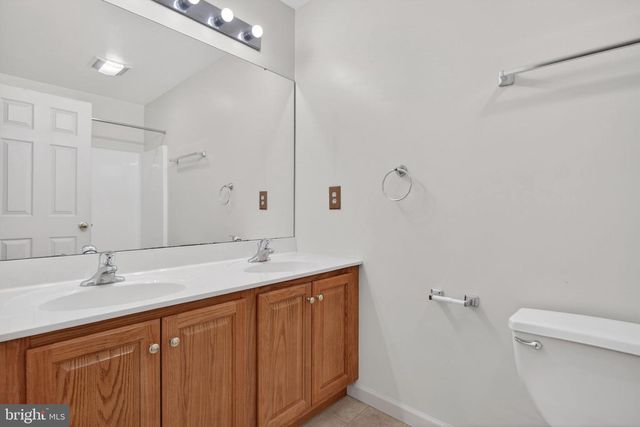 53 CHICKADEE CIR, Leola, PA 17540