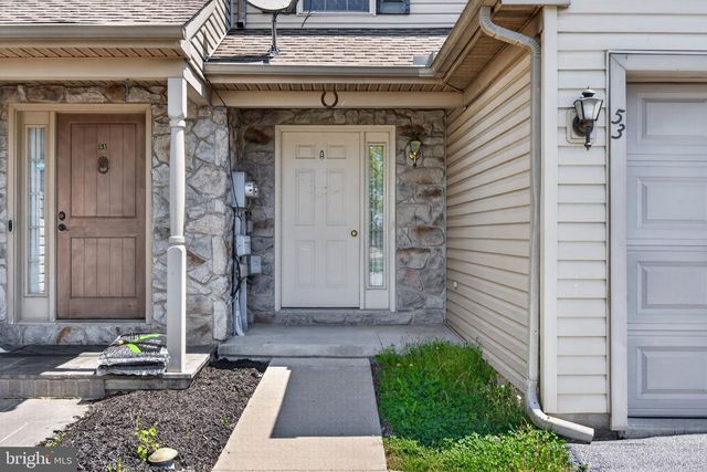 53 CHICKADEE CIR, Leola, PA 17540