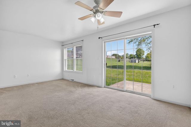 53 CHICKADEE CIR, Leola, PA 17540