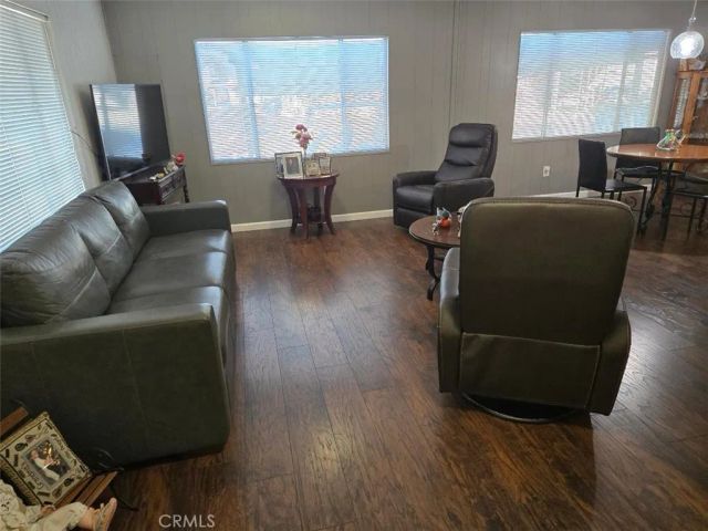 840 E Foothill 17, Azusa, CA 91702