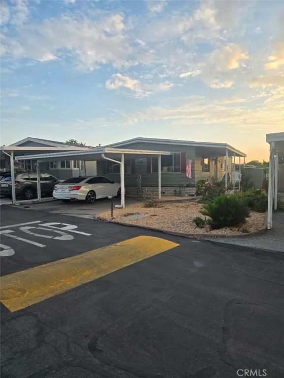 840 E Foothill 17, Azusa, CA 91702