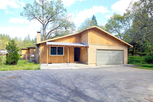 273 Genverna Glen, Grants Pass, OR 97527