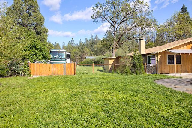 273 Genverna Glen, Grants Pass, OR 97527