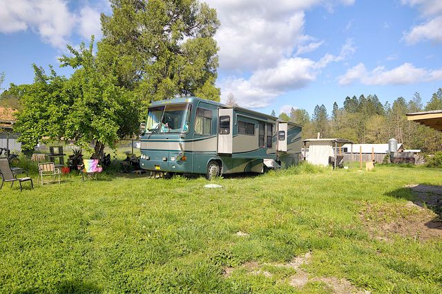 273 Genverna Glen, Grants Pass, OR 97527