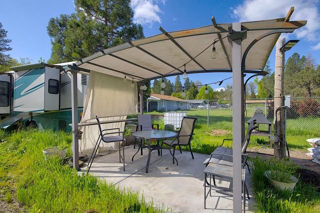 273 Genverna Glen, Grants Pass, OR 97527