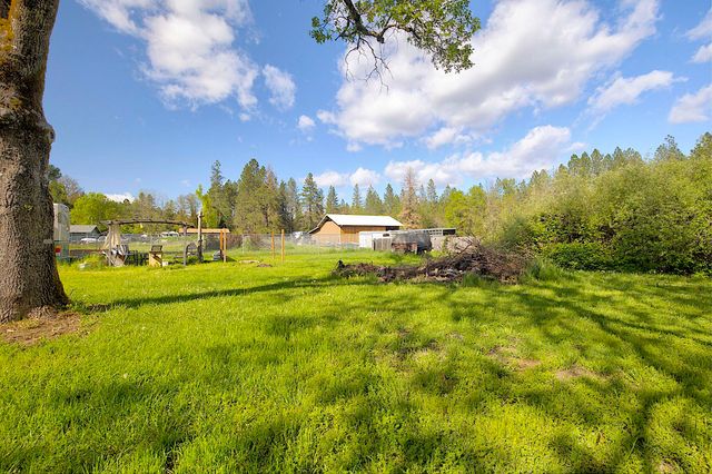 273 Genverna Glen, Grants Pass, OR 97527