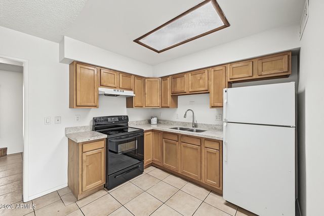 5123 N 68TH Avenue, Glendale, AZ 85303