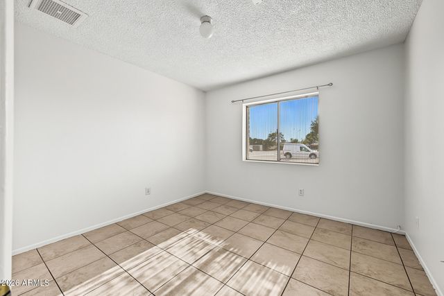 5123 N 68TH Avenue, Glendale, AZ 85303