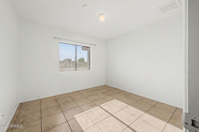 5123 N 68TH Avenue, Glendale, AZ 85303