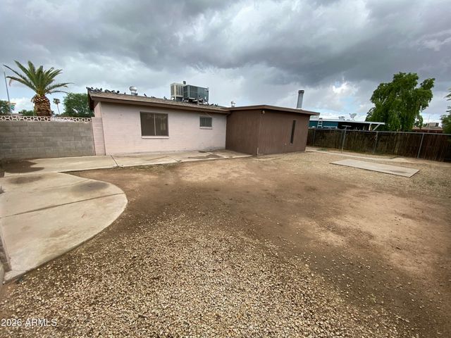 5123 N 68TH Avenue, Glendale, AZ 85303