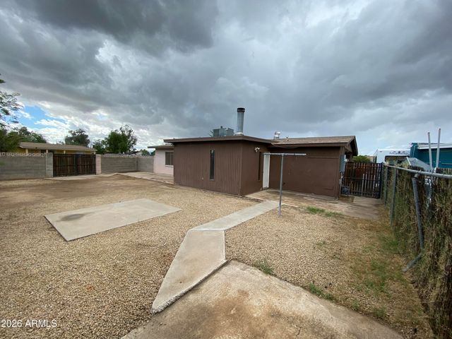 5123 N 68TH Avenue, Glendale, AZ 85303
