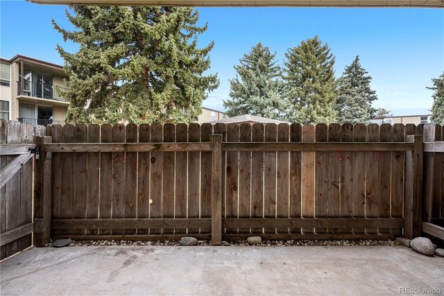 2281 S Vaughn Way 104A, Aurora, CO 80014