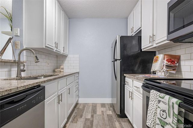 2281 S Vaughn Way 104A, Aurora, CO 80014