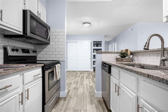2281 S Vaughn Way 104A, Aurora, CO 80014