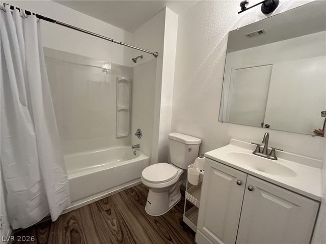 6750 Del Rey Avenue 130, Las Vegas, NV 89146