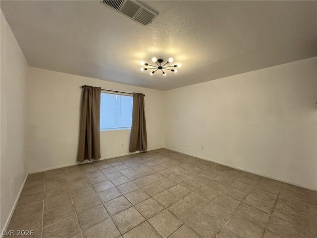 6750 Del Rey Avenue 130, Las Vegas, NV 89146