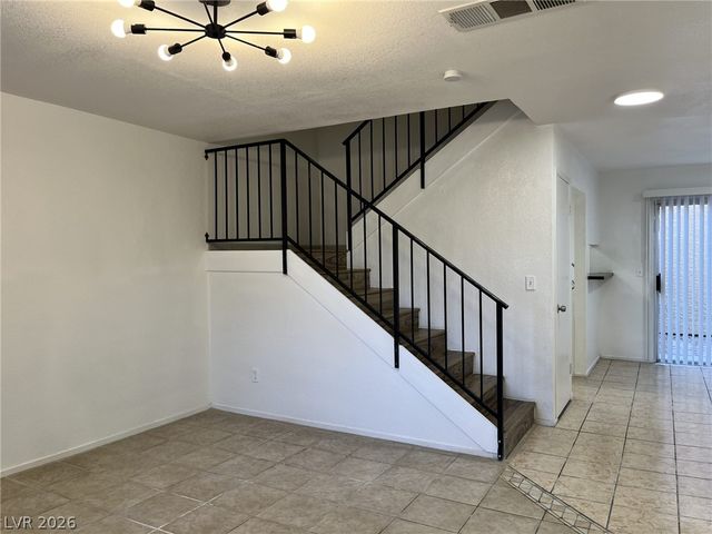 6750 Del Rey Avenue 130, Las Vegas, NV 89146