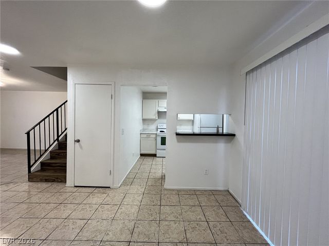 6750 Del Rey Avenue 130, Las Vegas, NV 89146