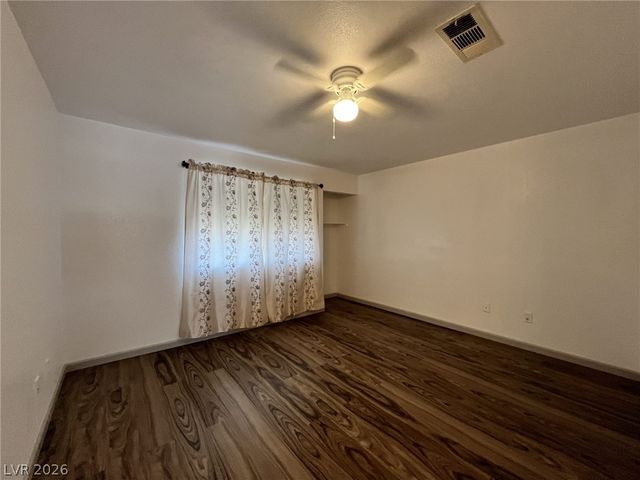 6750 Del Rey Avenue 130, Las Vegas, NV 89146
