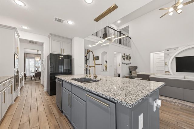 26619 Vega Pointe Lane, Richmond, TX 77406