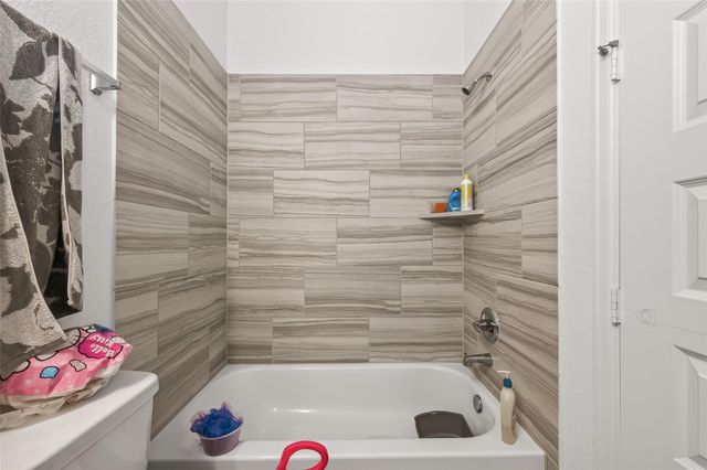 26619 Vega Pointe Lane, Richmond, TX 77406