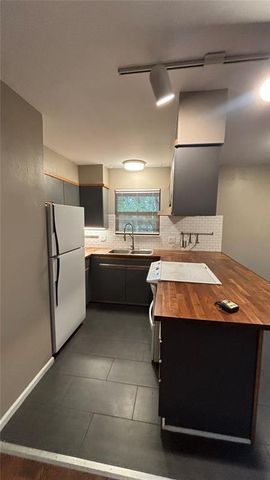 819 E San Miguel Street 2, Colorado Springs, CO 80903