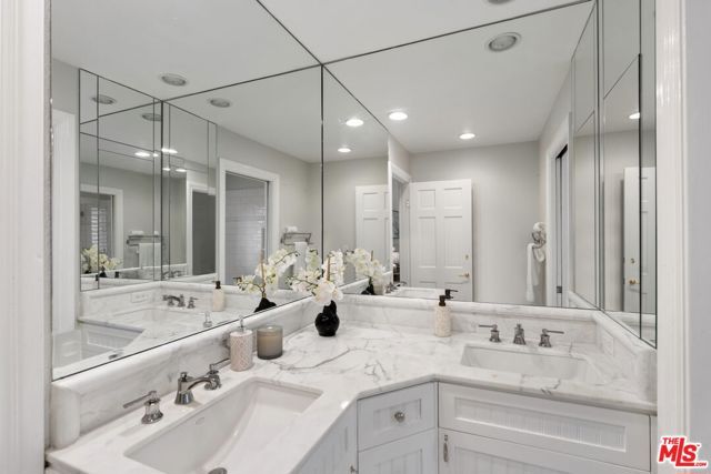 15938 Valley Vista Boulevard, Encino (los Angeles), CA 91436