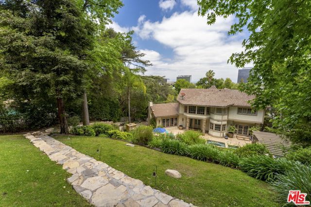 15938 Valley Vista Boulevard, Encino (los Angeles), CA 91436