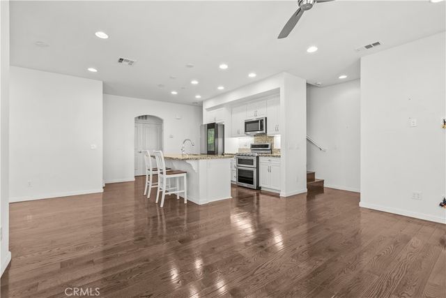 31865 Calle Luz, Temecula, CA 92592