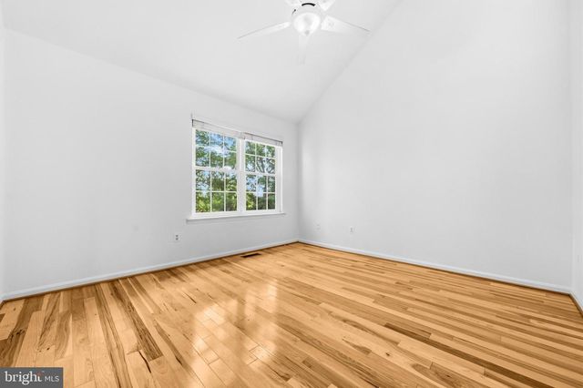 2141 DOMINION WAY, Falls Church, VA 22043