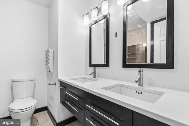 2141 DOMINION WAY, Falls Church, VA 22043