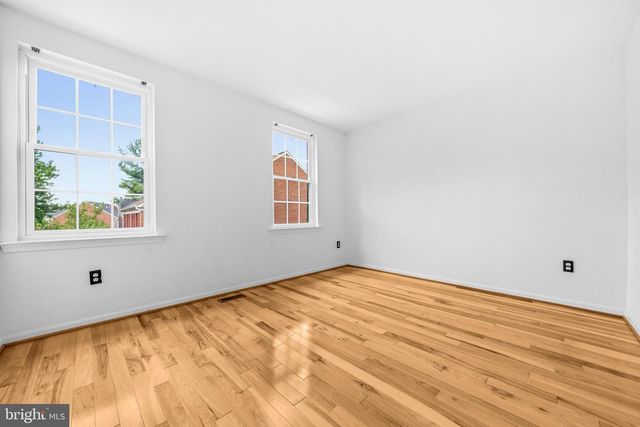 2141 DOMINION WAY, Falls Church, VA 22043