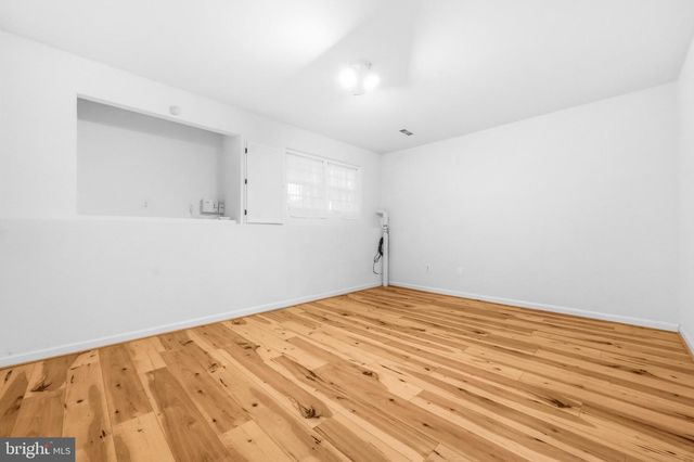2141 DOMINION WAY, Falls Church, VA 22043