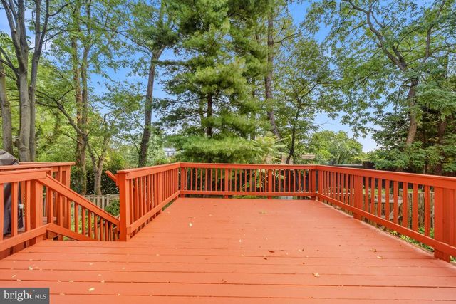 2141 DOMINION WAY, Falls Church, VA 22043