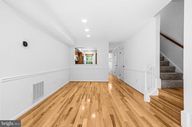 2141 DOMINION WAY, Falls Church, VA 22043