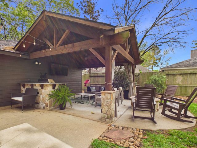 2907 Heather Lake Court, Houston, TX 77345