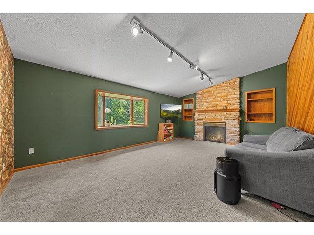 566 Plourde Drive, Somerset, WI 54025