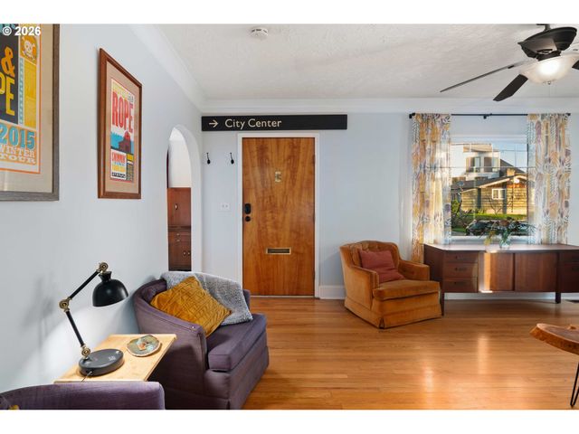 6525 N CAMPBELL Ave, Portland, OR 97217